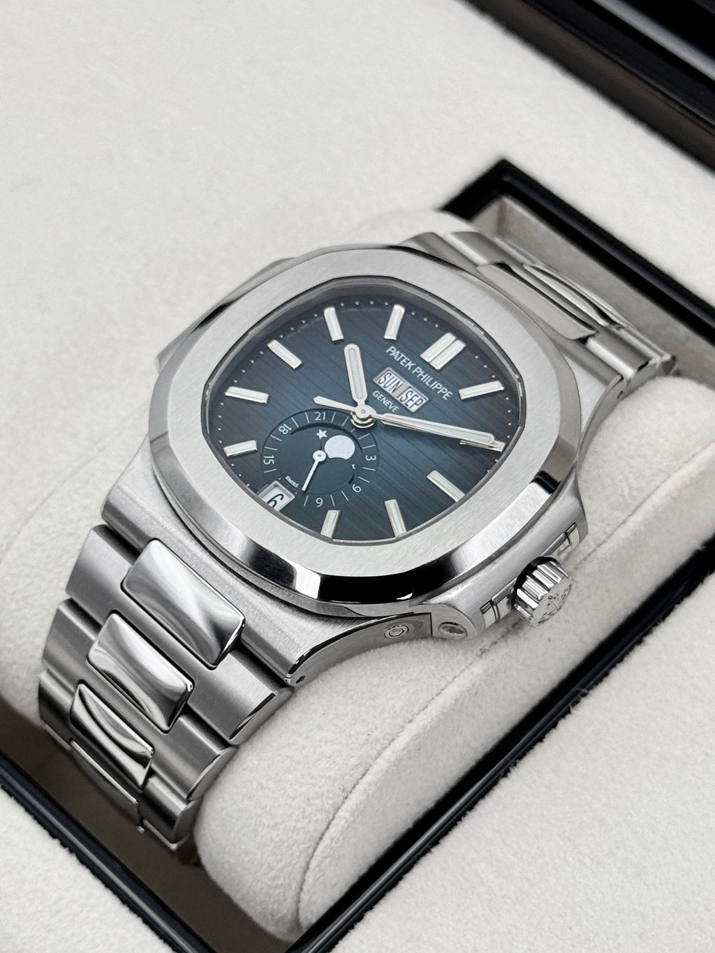 2024 Patek Philippe Nautilus Moonphase 40.5mm 5726/1A-014 Stainless Steel Blue Dial